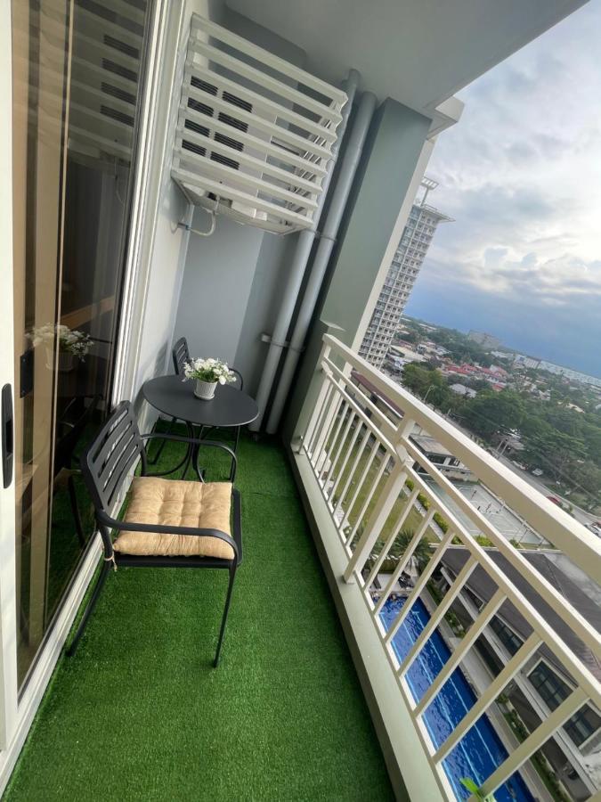 Verdon Parc Condo Davao Exterior foto